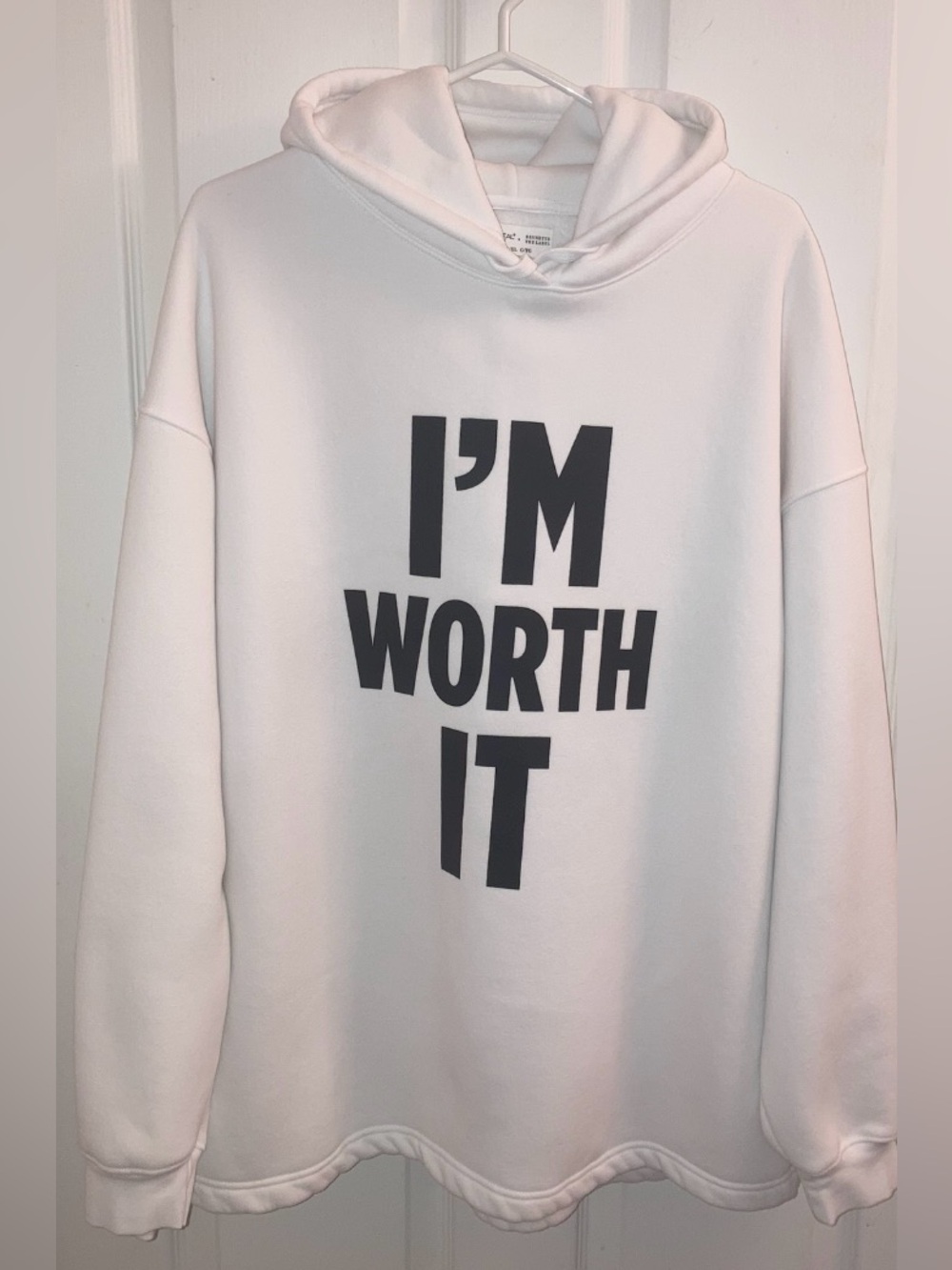 LIMITED edition L’Oréal x Brunette The Label women’s day I’m worth it hoodie